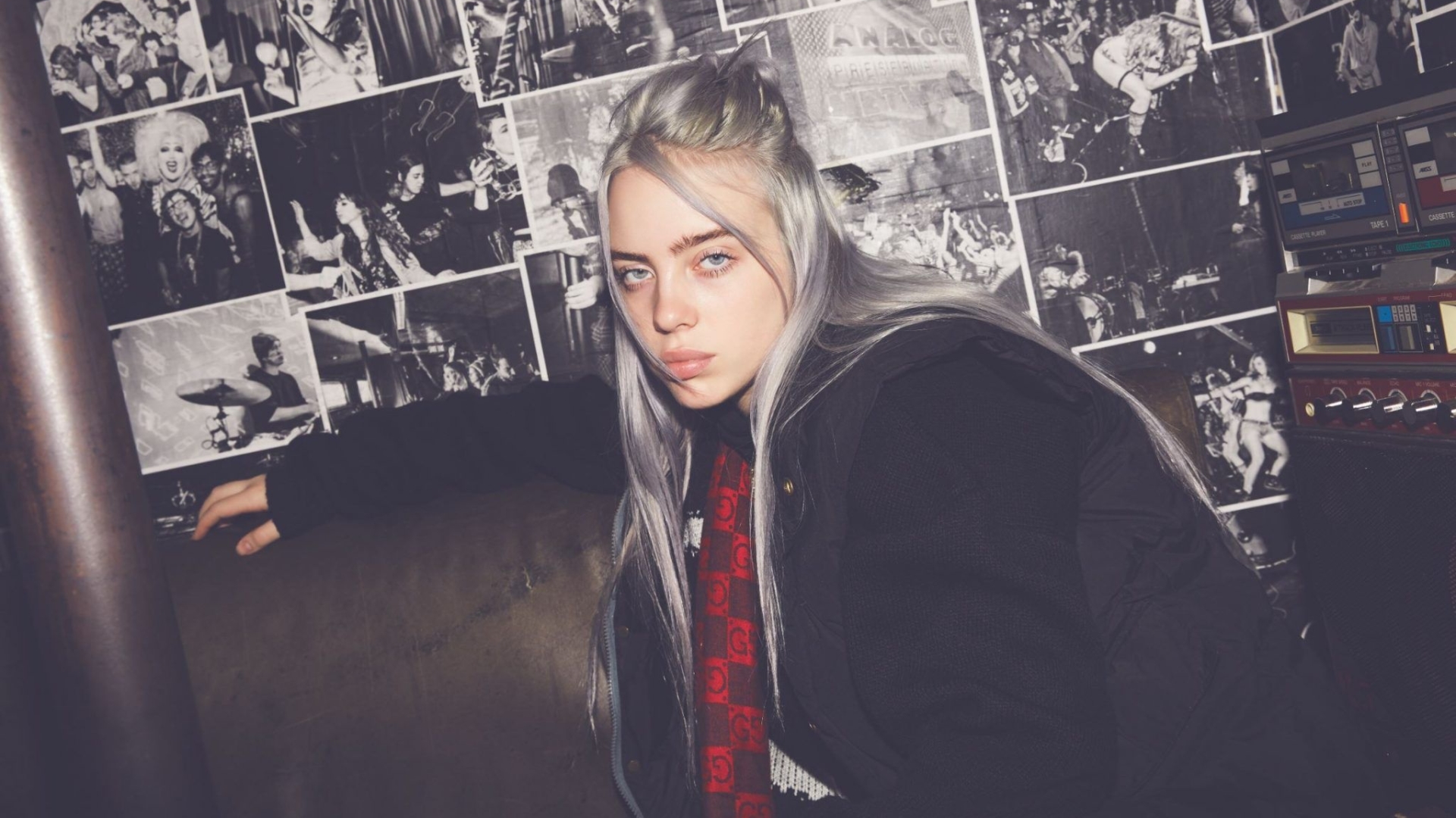 How to Achieve Billie Eilish's Grey and Blue Hair - wide 1